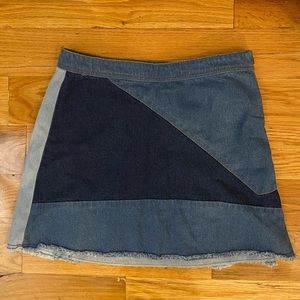 (NEW without tag) Stitched denim mini skirt